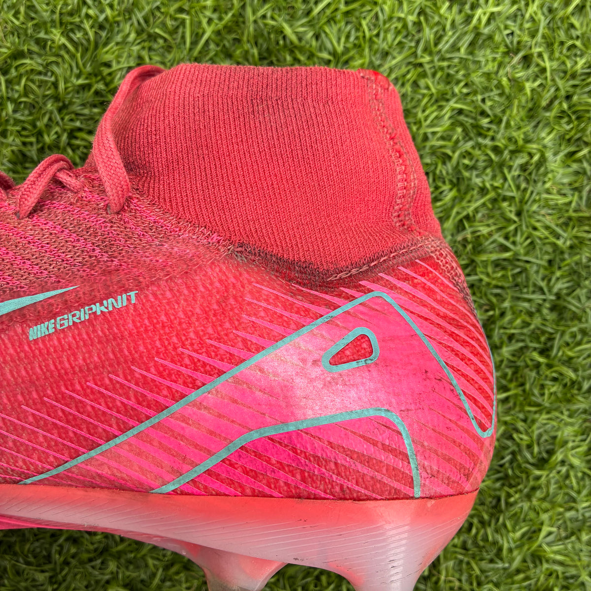 NIKE AIR ZOOM MERCURIAL SUPERFLY 10 ELITE AG-PRO MAD ENERGY (taille 42)