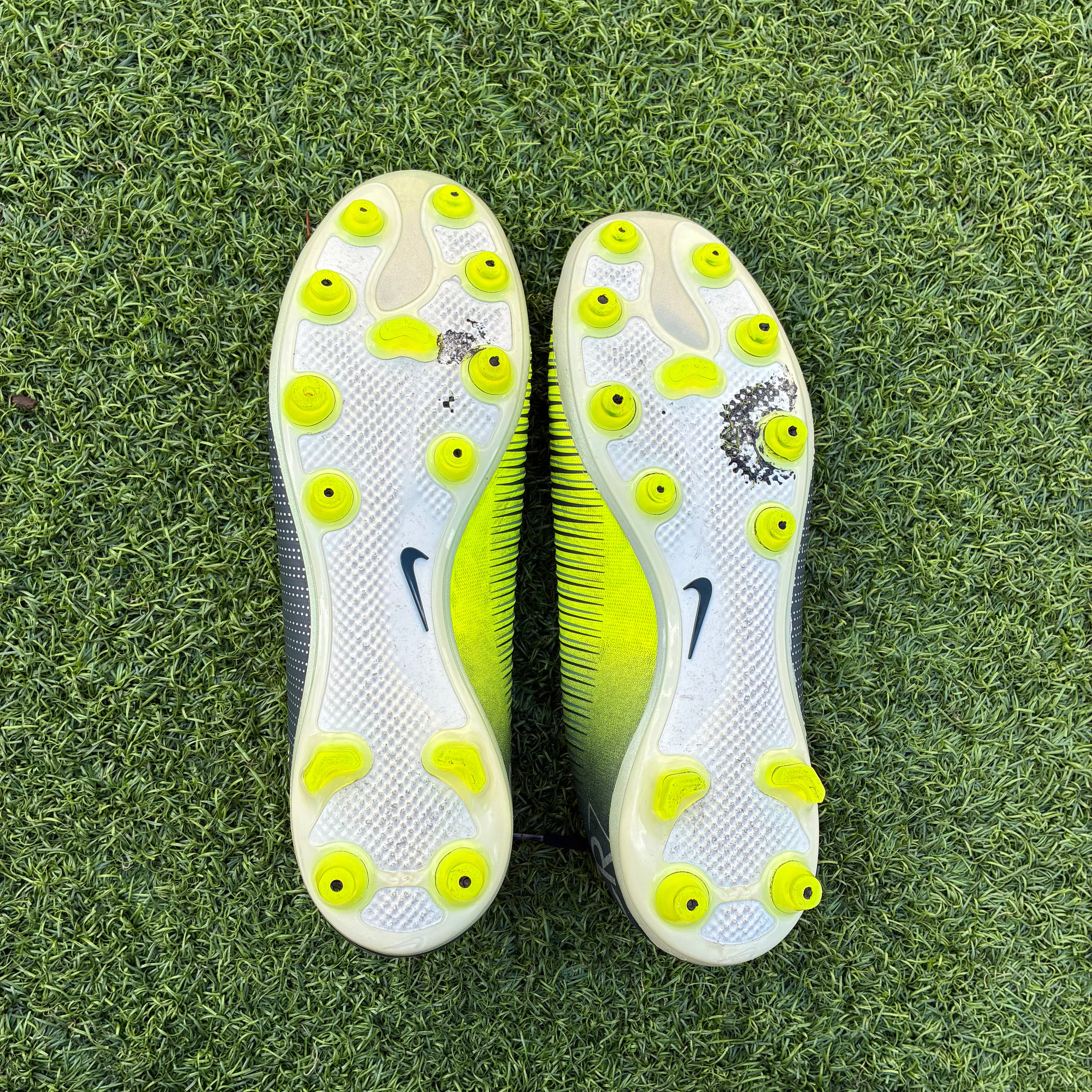 NIKE MERCURIAL SUPERFLY V CR7 CHAPTER 3: DISCOVERY AG-PRO (Taille 44)