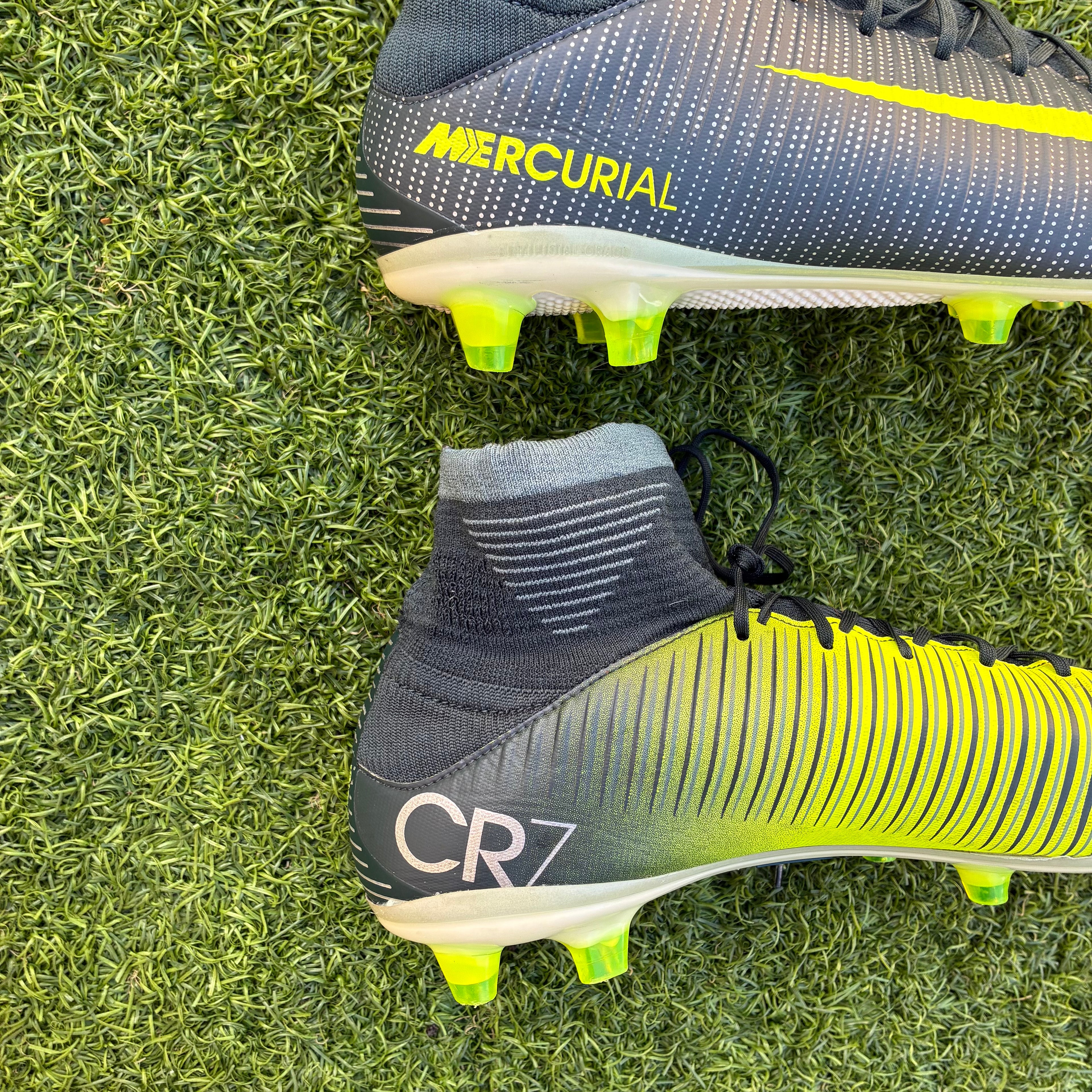 NIKE MERCURIAL SUPERFLY V CR7 CHAPTER 3: DISCOVERY AG-PRO (Taille 44)