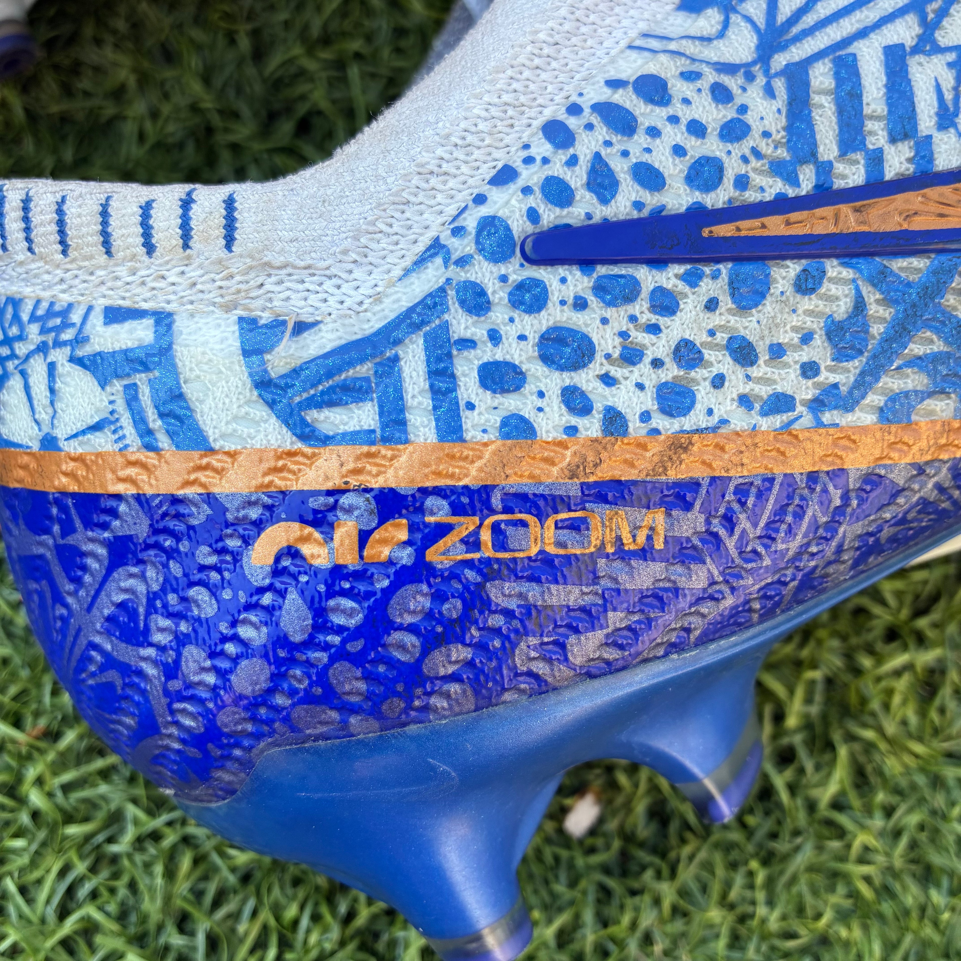 NIKE AIR ZOOM MERCURIAL VAPOR 15 ELITE AG CR7 PERSONAL EDITION (taille 44.5)