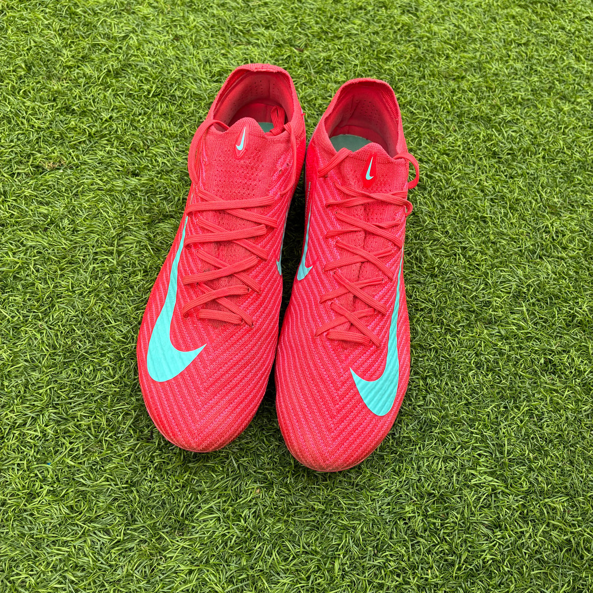 NIKE AIR ZOOM MERCURIAL VAPOR 16 ELITE AG-PRO MAD ENERGY (Taille 42)