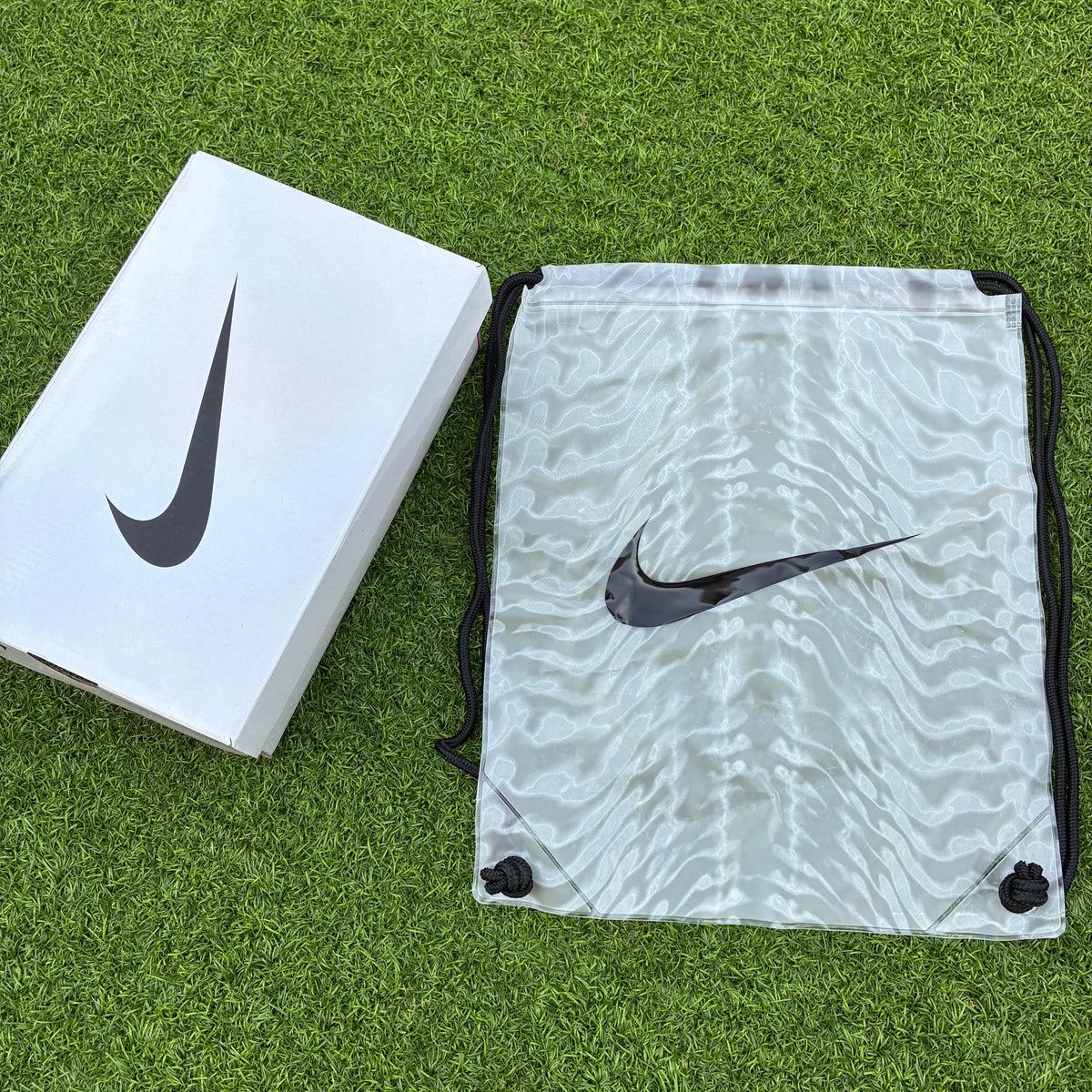 NIKE MERCURIAL VAPOR 17 ELITE FG BREAKOUT (Taille 38.5)