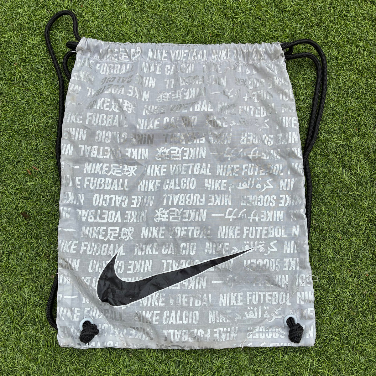 NIKE PHANTOM 6 ELITE HIGH CUT AG-PRO (taille 42)